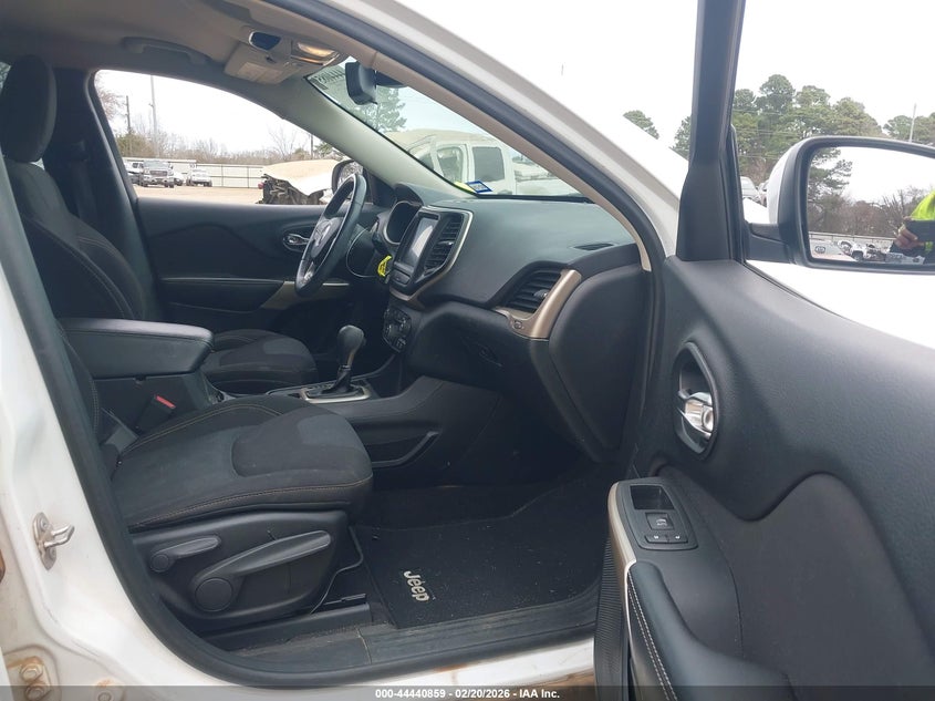 2017 Jeep Cherokee Latitude Fwd