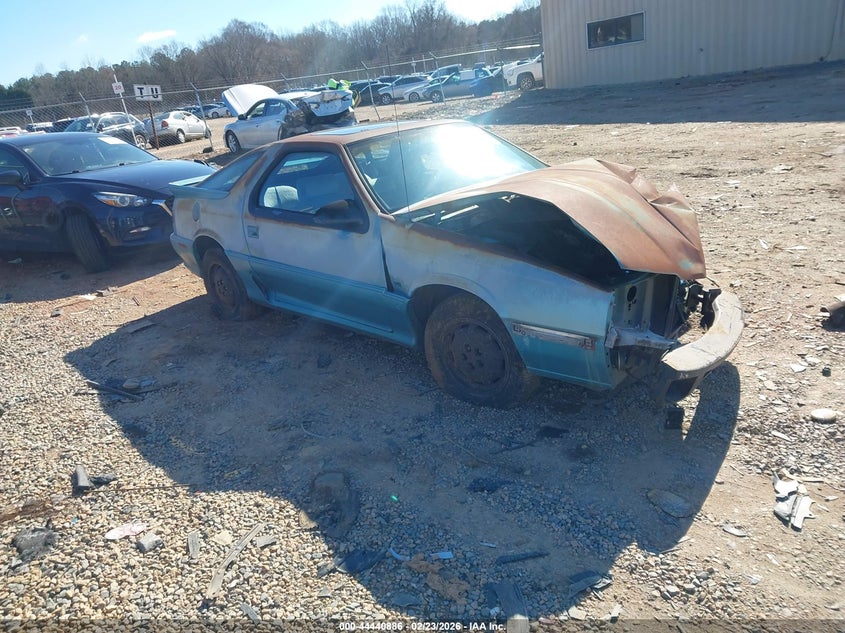1992 Dodge Daytona Es