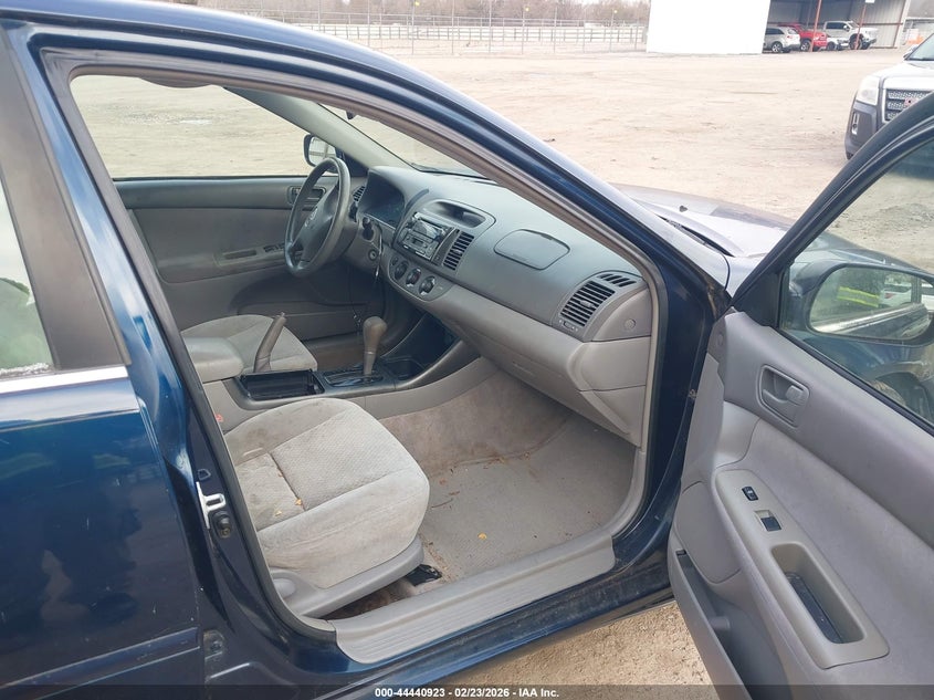 2003 Toyota Camry Le V6