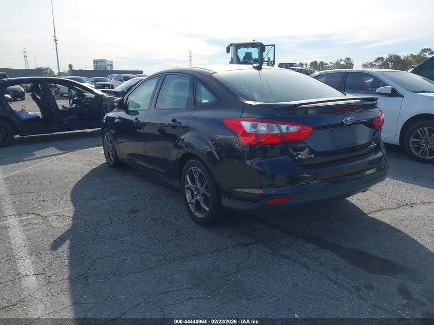 Vin: 1fadp3f27dl205218, lot: 44937617, ford focus se 20133
