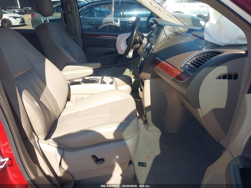 2012 Chrysler Town & Country Touring-L