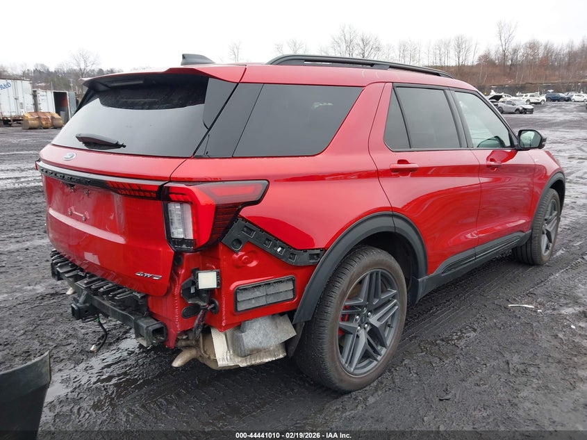 2025 Ford Explorer St-Line