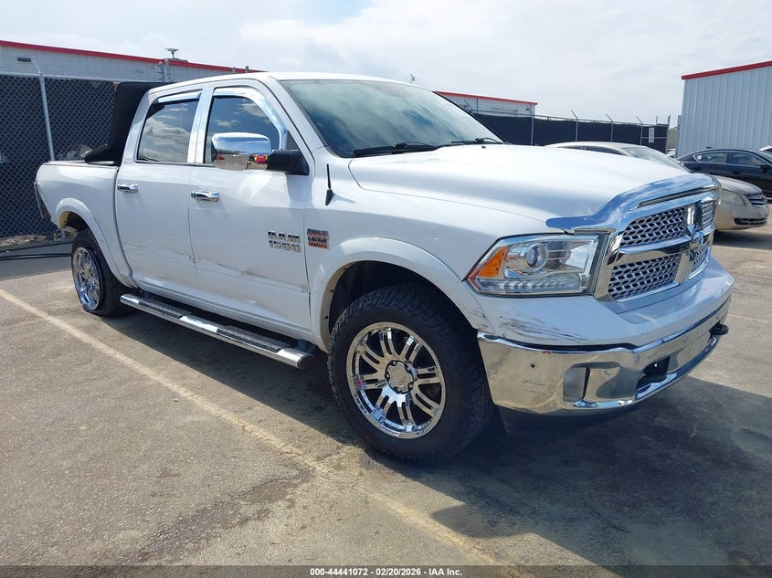 2017 Ram 1500 Laramie 4X2 5'7 Box
