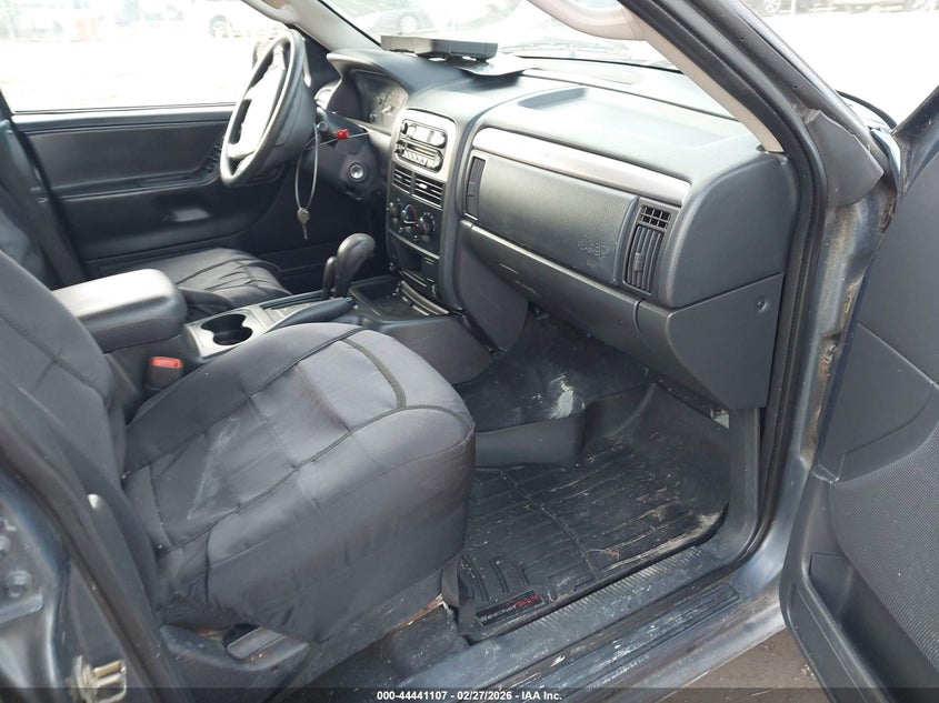 2003 Jeep Grand Cherokee Laredo