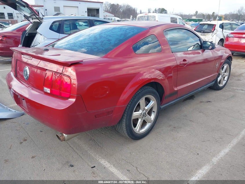 2008 Ford Mustang V6 Deluxe/V6 Premium