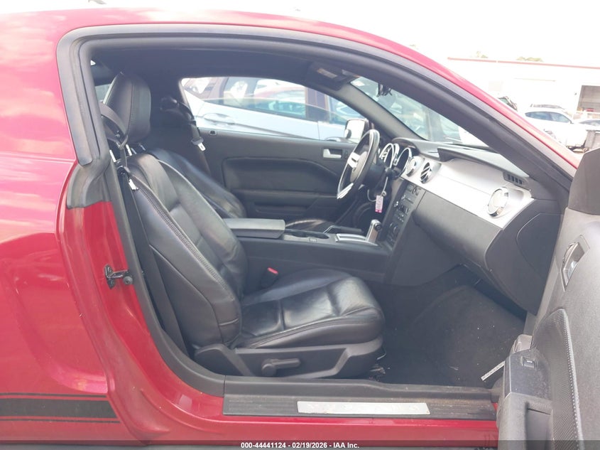 2008 Ford Mustang V6 Deluxe/V6 Premium