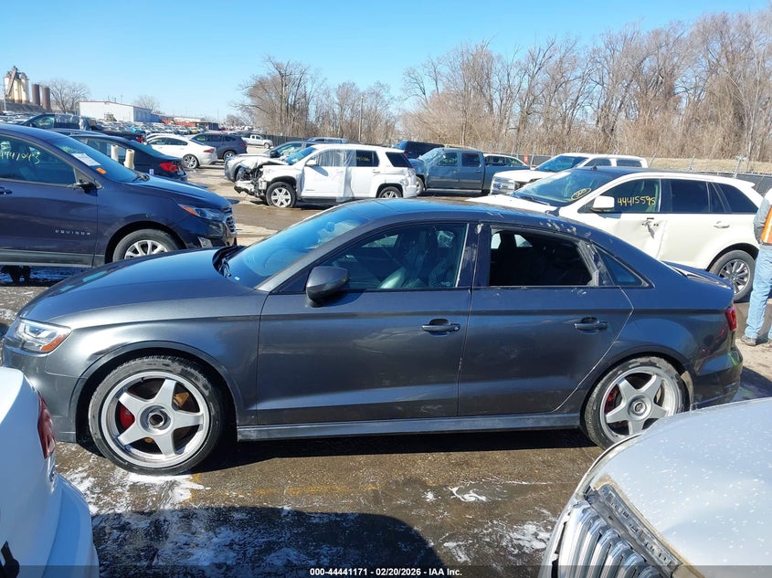 2017 Audi S3 2.0T Premium Plus VIN: WAUF1GFF0H1070628 Lot: 44441171