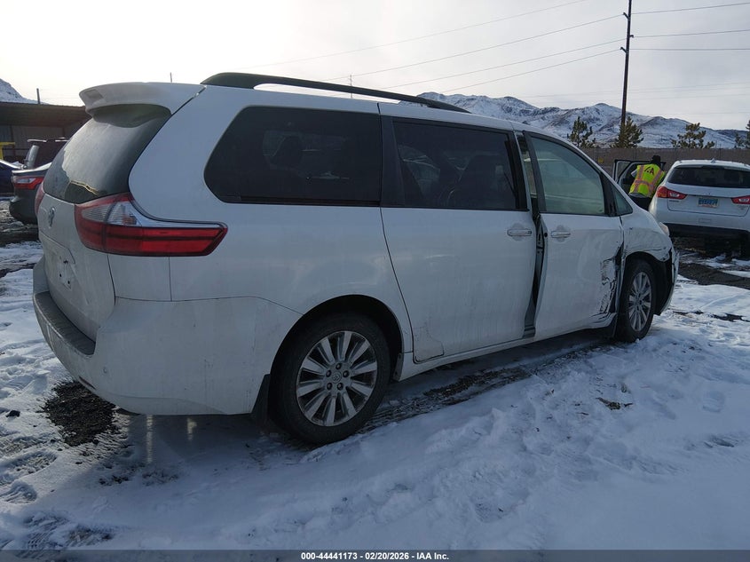2015 Toyota Sienna Xle 7 Passenger