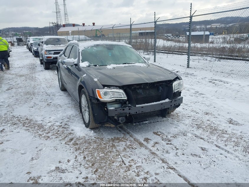 2013 Chrysler 300C Luxury Series Awd