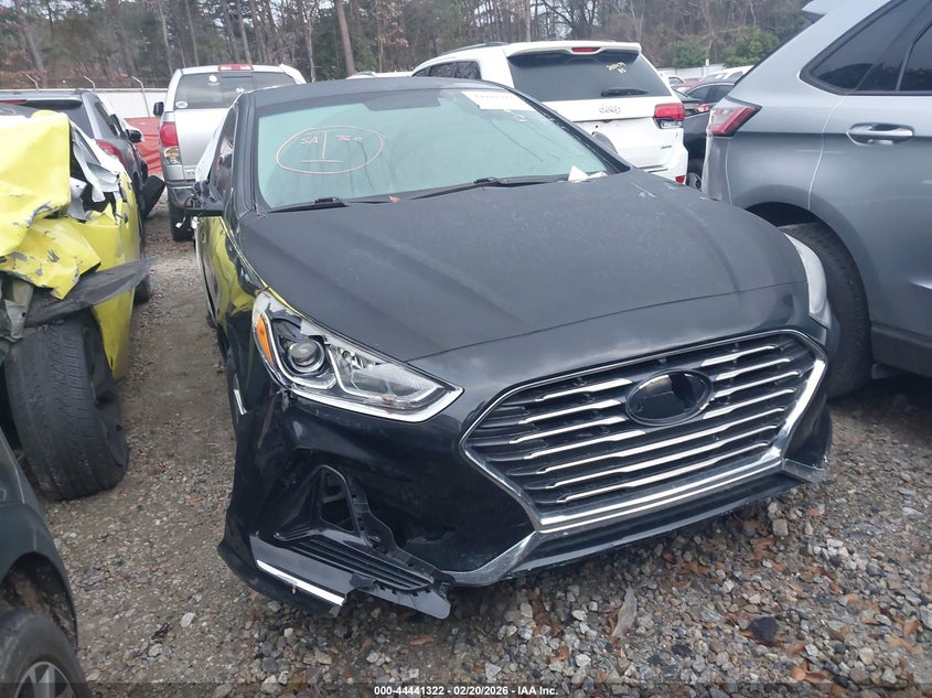 2019 HYUNDAI SONATA SE