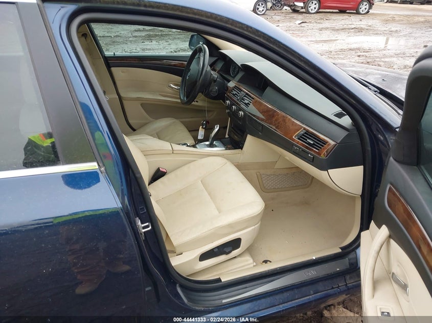 2010 BMW 528I xDrive