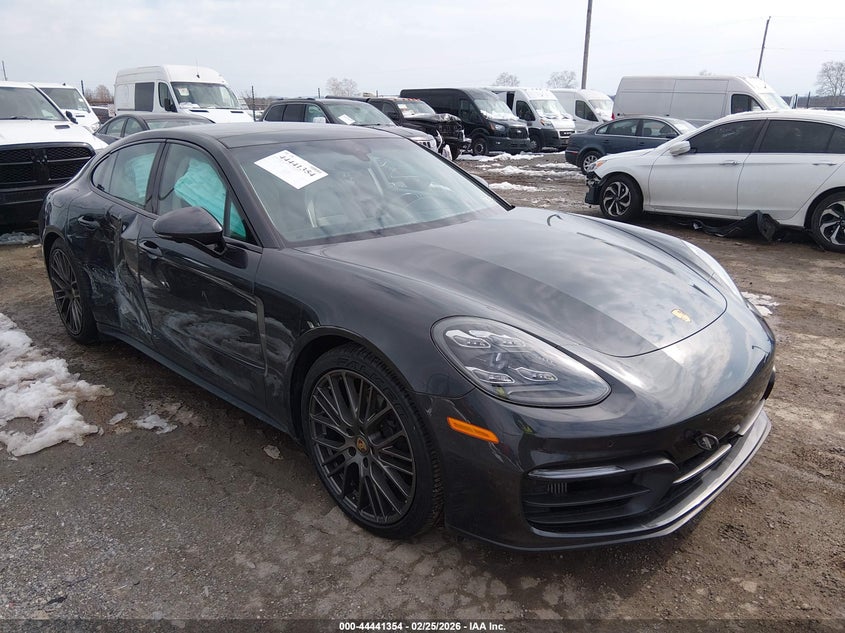 2022 Porsche Panamera 4/4 Platinum Edition/Platinum Edition