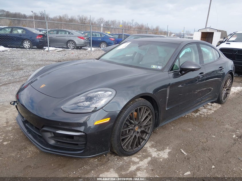 2022 Porsche Panamera 4/4 Platinum Edition/Platinum Edition