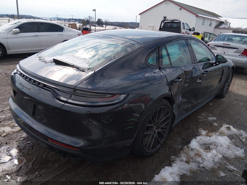 2022 Porsche Panamera 4/4 Platinum Edition/Platinum Edition