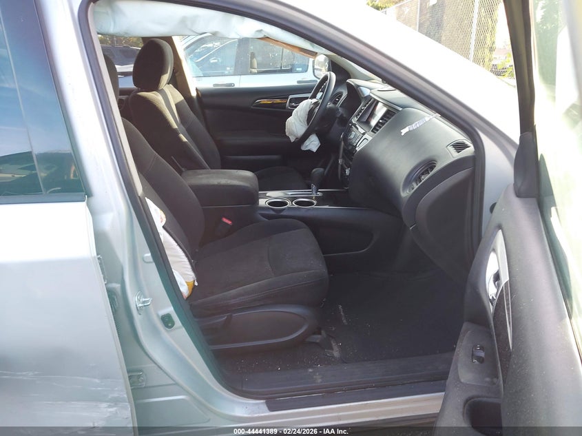 2014 Nissan Pathfinder S