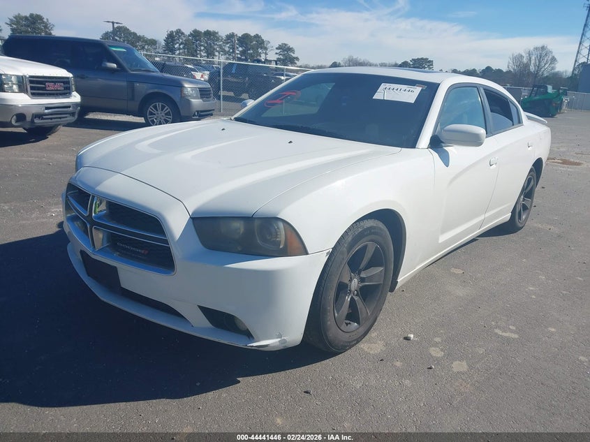 Vin: 2c3cdxhg1dh518362, lot: 44938099, dodge charger sxt 20132