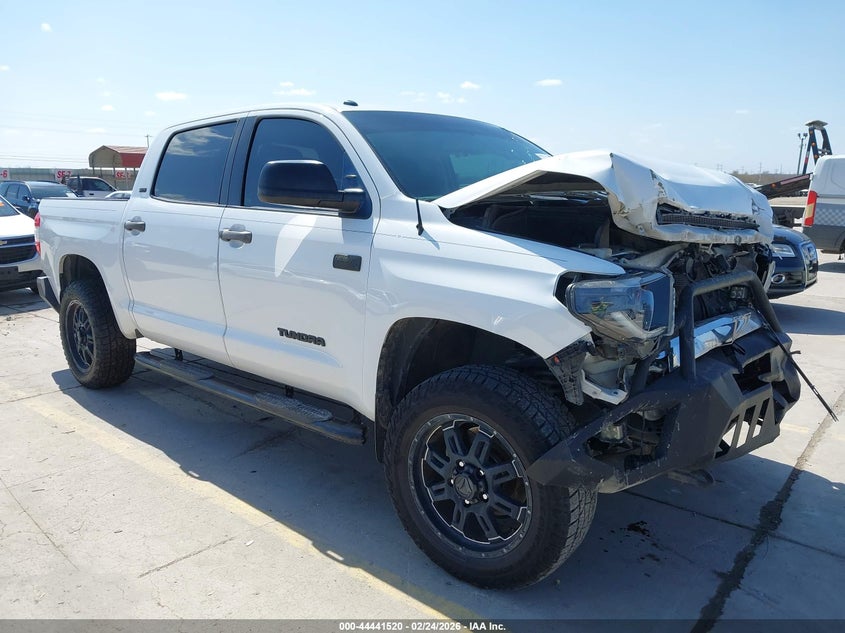 2016 TOYOTA TUNDRA SR5 5.7L V8