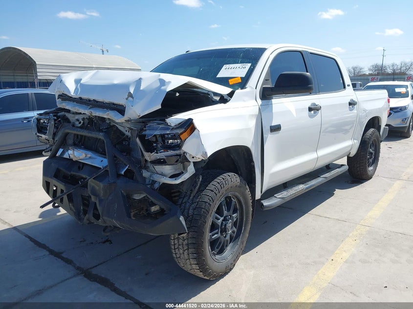 2016 Toyota Tundra Sr5 5.7l V8 5TFDW5F10GX571003 photo 1