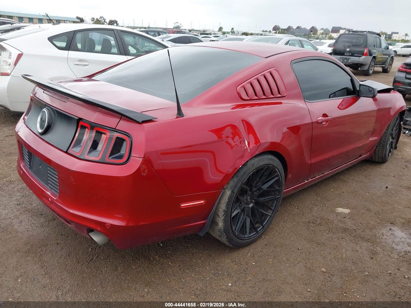 2014 Ford Mustang V6
