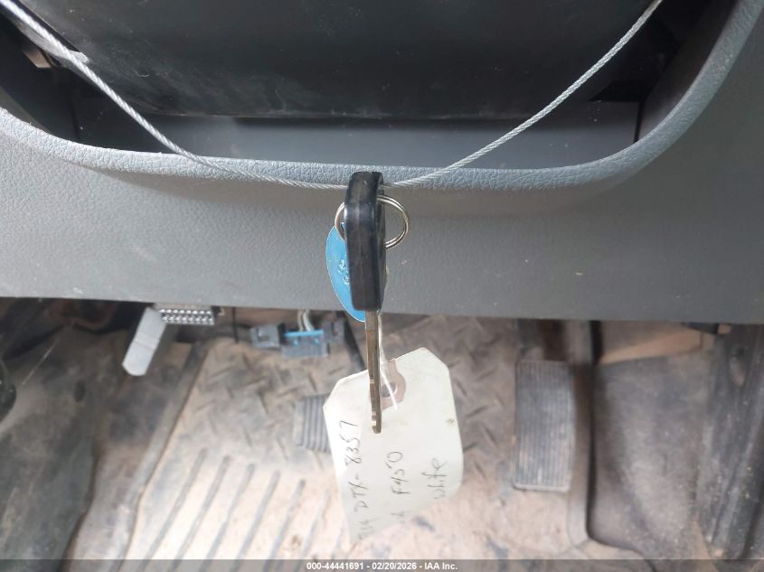 2014 Ford F-450 Chassis Xl VIN: 1FDUF4GT5EEB18249 Lot: 44441691