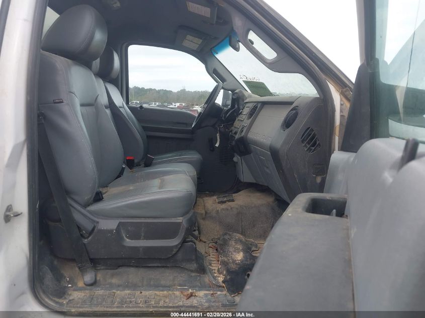 2014 Ford F-450 Chassis Xl VIN: 1FDUF4GT5EEB18249 Lot: 44441691