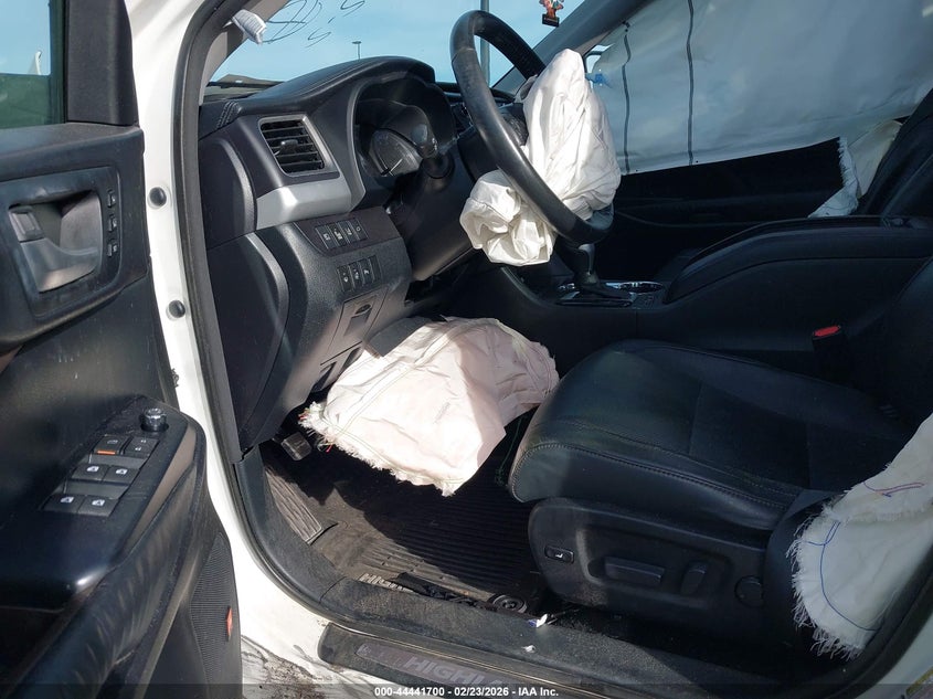 2015 Toyota Highlander Limited Platinum V6