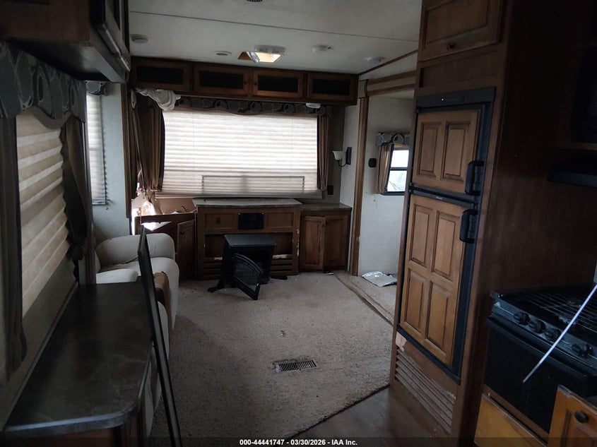 2014 KEYSTONE SPRINTER SPRINTER 277RLS auction photo 5