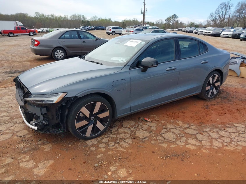 2024 Volvo S60 Recharge Plug-In Hybrid T8 Plus Dark Theme