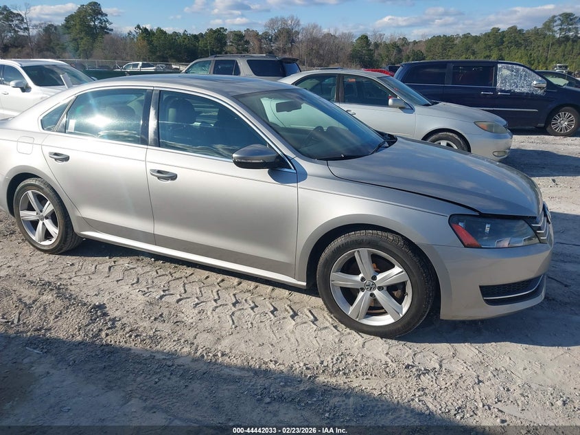 2012 Volkswagen Passat 2.5L Se