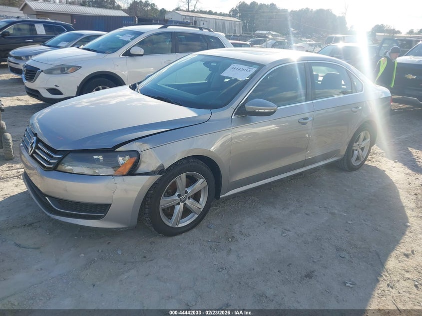 2012 Volkswagen Passat 2.5L Se