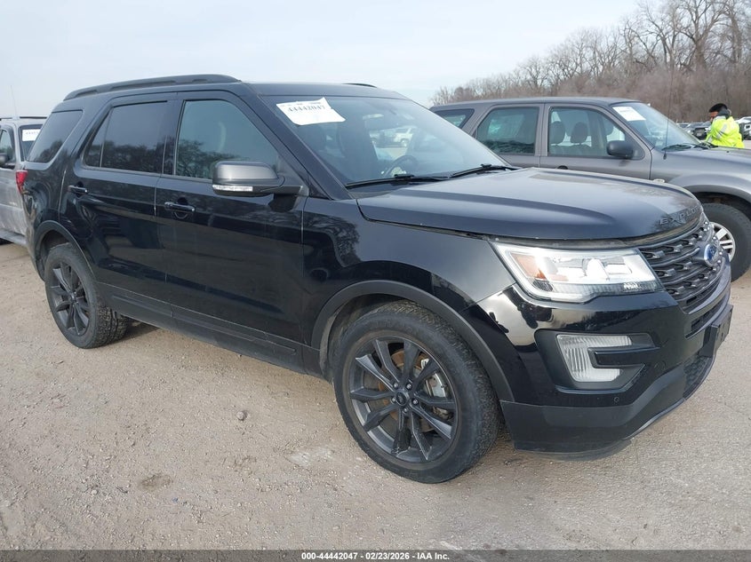 FORD EXPLORER XLT 2017