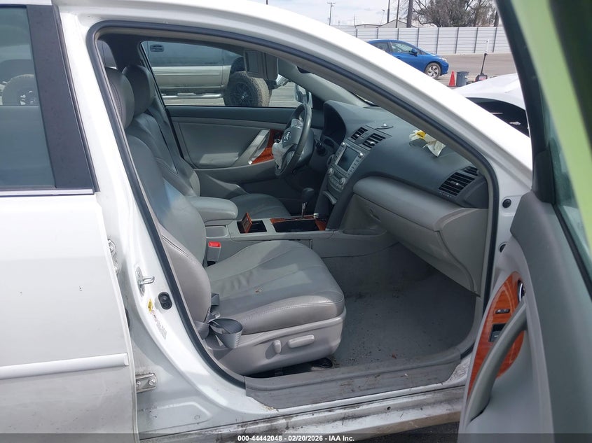 2010 Toyota Camry Hybrid