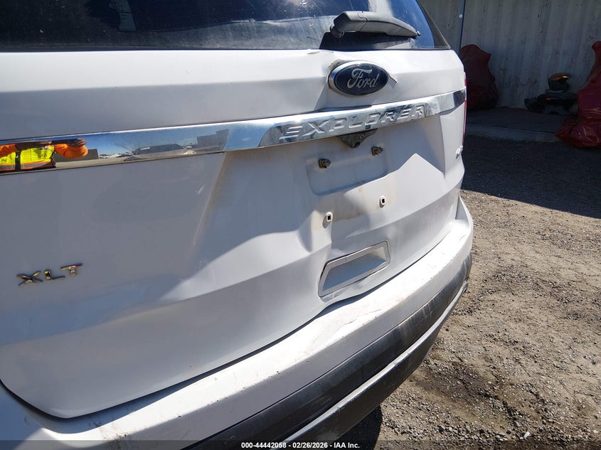 2017 Ford Explorer 3.5 white Lot 111044442058 Vin 1FM5K8B86HGC14930
