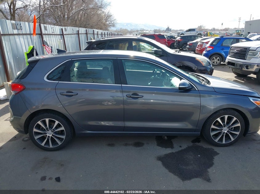 VIN KMHH35LE5JU040689 2018 HYUNDAI ELANTRA GT