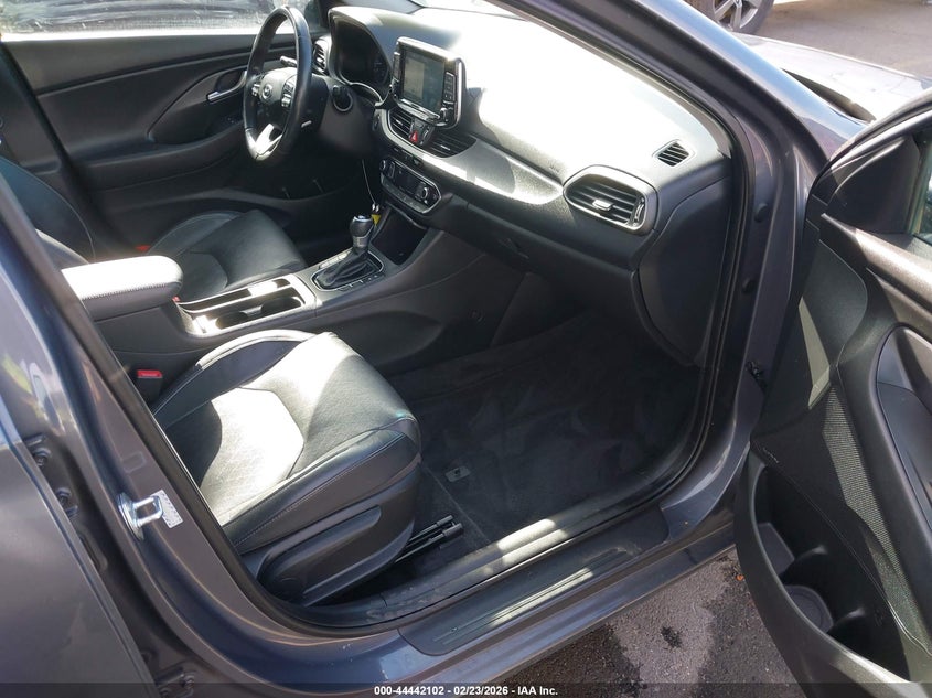 VIN KMHH35LE5JU040689 2018 HYUNDAI ELANTRA GT