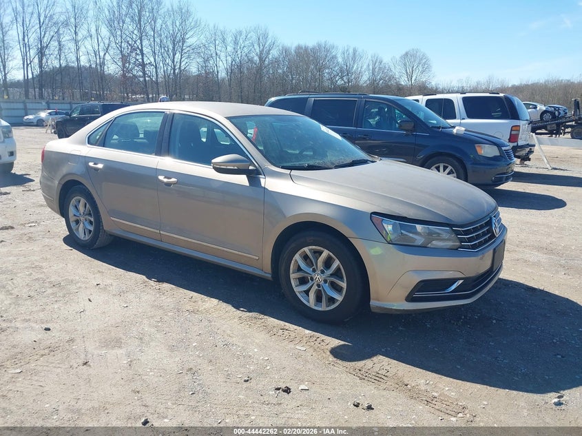 2016 Volkswagen Passat 1.8T S