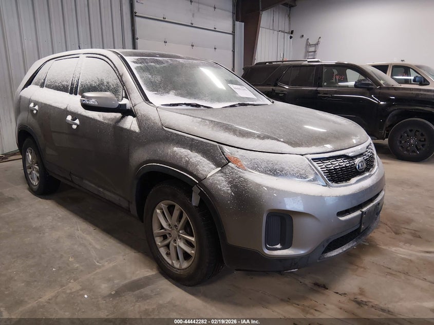 2015 KIA SORENTO LX
