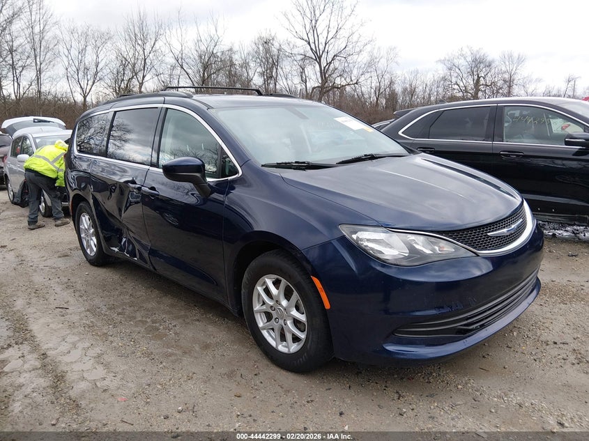 2020 Chrysler Voyager Lxi