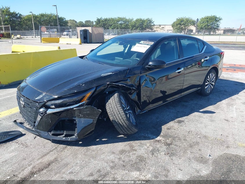 2023 Nissan Altima Sv Fwd