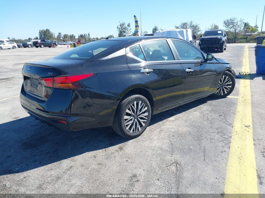 2023 Nissan Altima Sv Fwd