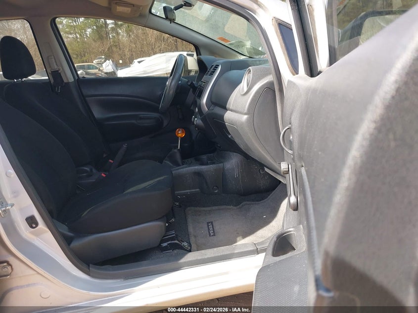 2014 Nissan Versa Note S (Sr)