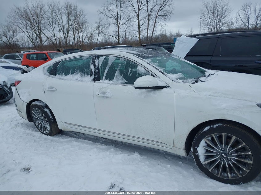 2017 Kia Cadenza Premium VIN: KNALC4J11H5036584 Lot: 44442404