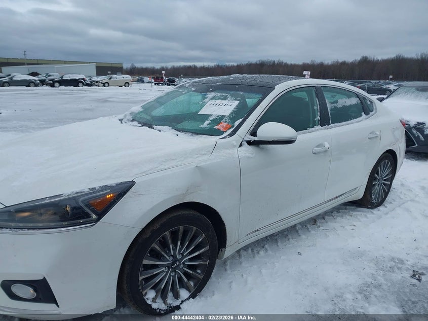 2017 Kia Cadenza Premium VIN: KNALC4J11H5036584 Lot: 44442404