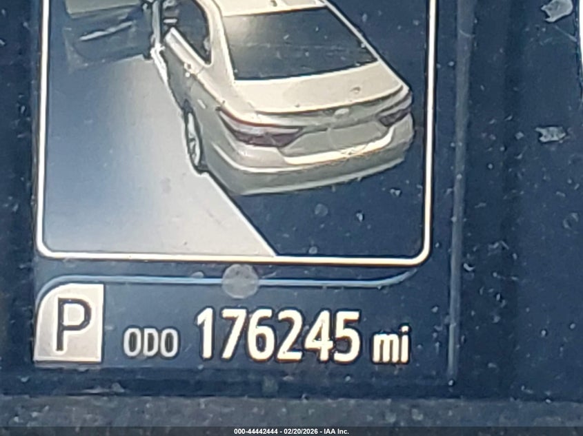 TOYOTA CAMRY - zdjęcie 16