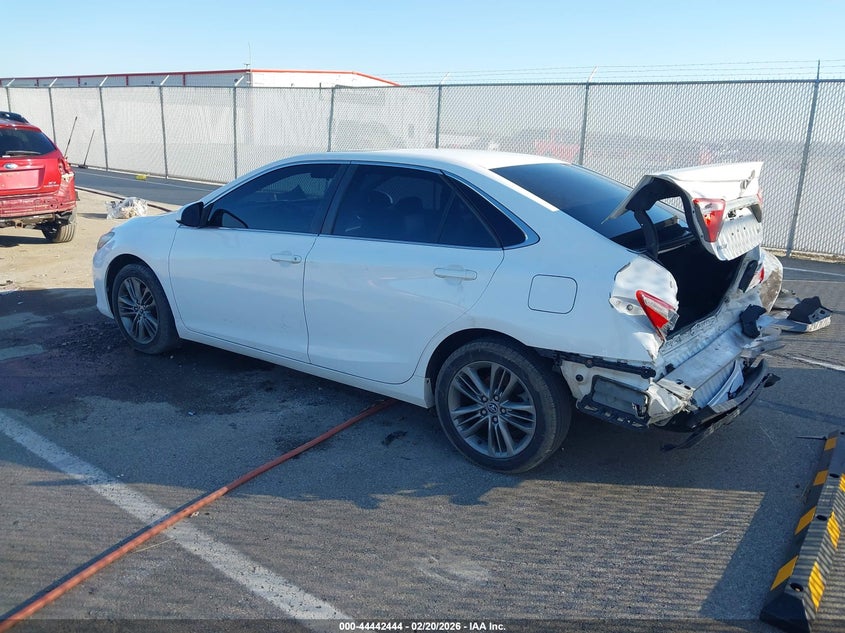 TOYOTA CAMRY - zdjęcie 3