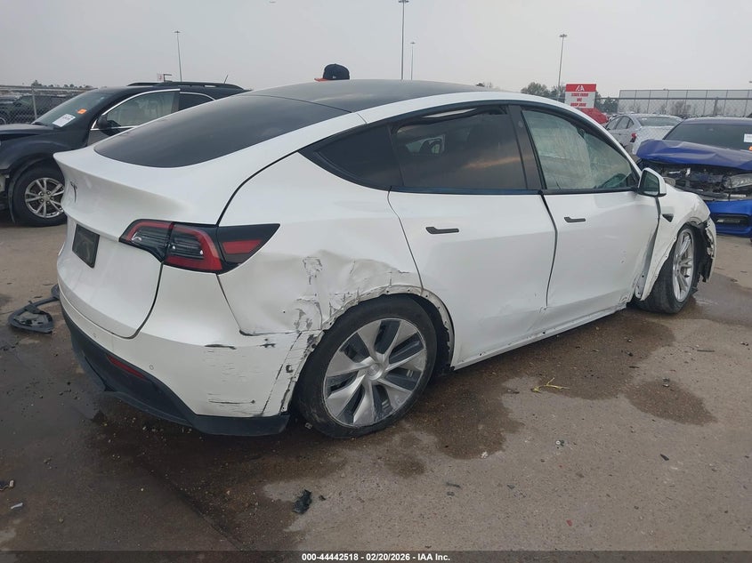 2021 Tesla Model Y Performance Dual Motor All-Wheel Drive/Standard Range Rear-Wheel Drive