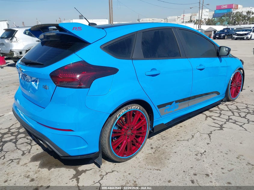 VIN WF0DP3TH0H4122021 2017 FORD FOCUS RS