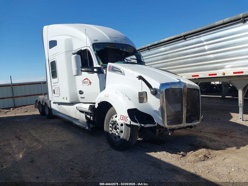 2022 KENWORTH T680