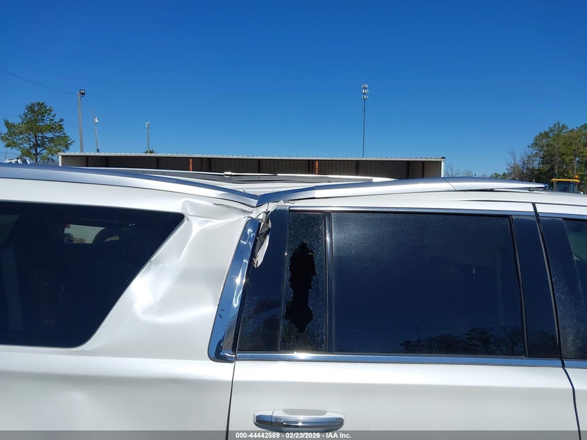 2016 CADILLAC ESCALADE ESV auction photo 6