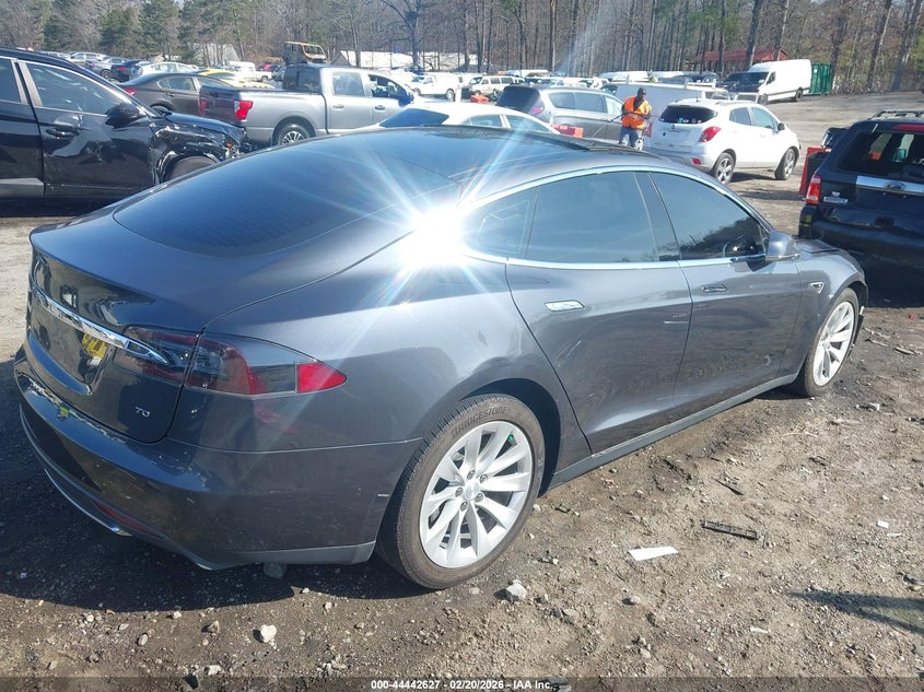 Vin: 5yjsa1e1xgf136953, lot: 44939280, tesla model s 60/70/75/85 20164
